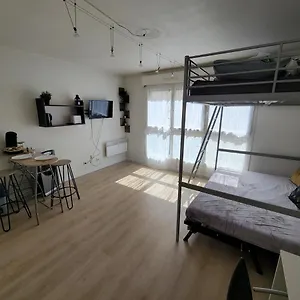 Apartamento Climatisé Avec Terrasse Gare St Charles, Marsella